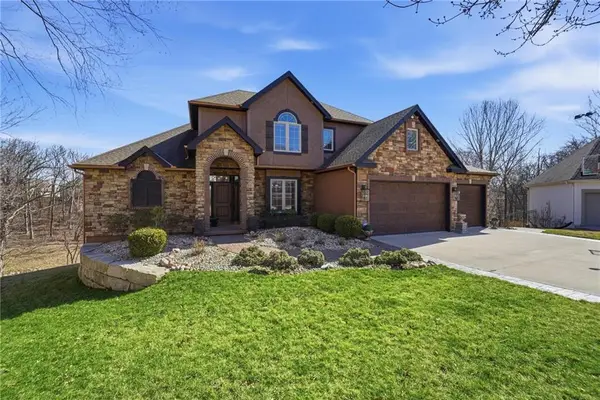 6115 NW Chestnut Court, Parkville, MO 64152