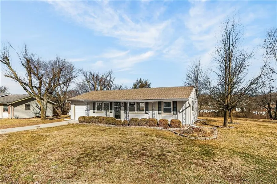 1407 W Main Terrace, Savannah, MO 64485 - #2