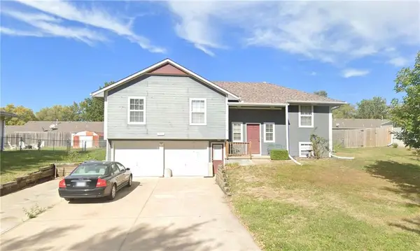 505 Quail Creek Drive, Odessa, MO 64076