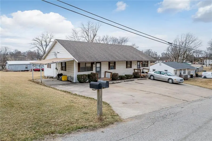 1508 W William Street, Savannah, MO 64485 - #2