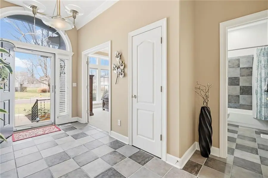 15707 Marty Lane, Overland Park, KS 66223 - #3