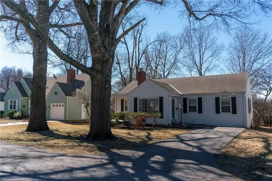 8016 Pennsylvania Street, Kansas City, MO 64114 - #2