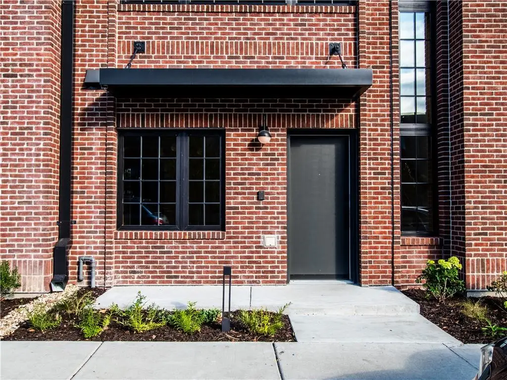 1923 Locust Street, Kansas City, MO 64108 - #1