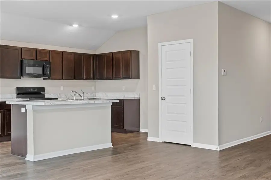 565 W Bluebird Street, Gardner, KS 66030 - #2