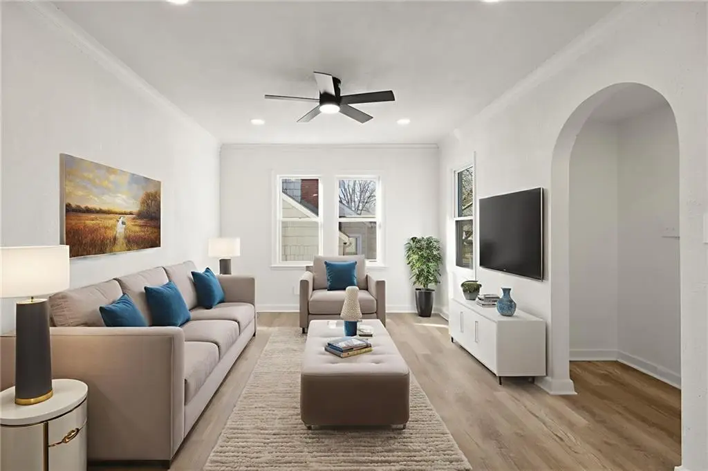 10515 E Lake Drive, Independence, MO 64053 - #1