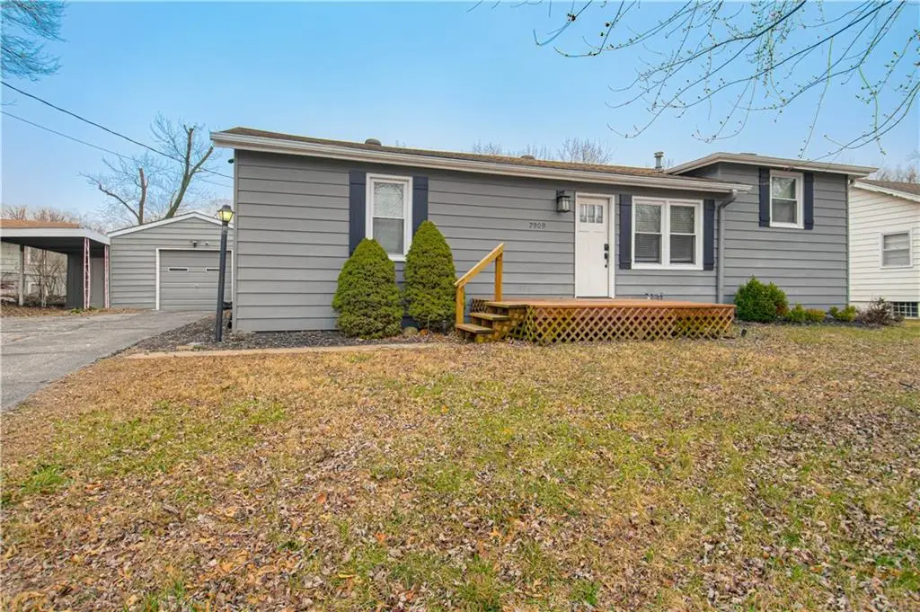 7909 N Pennsylvania Avenue, Kansas City, MO 64118 - #1