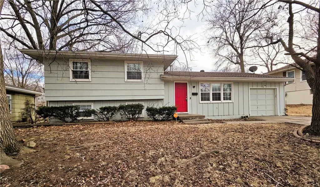 8219 E 85th Street, Raytown, MO 64138 - #1