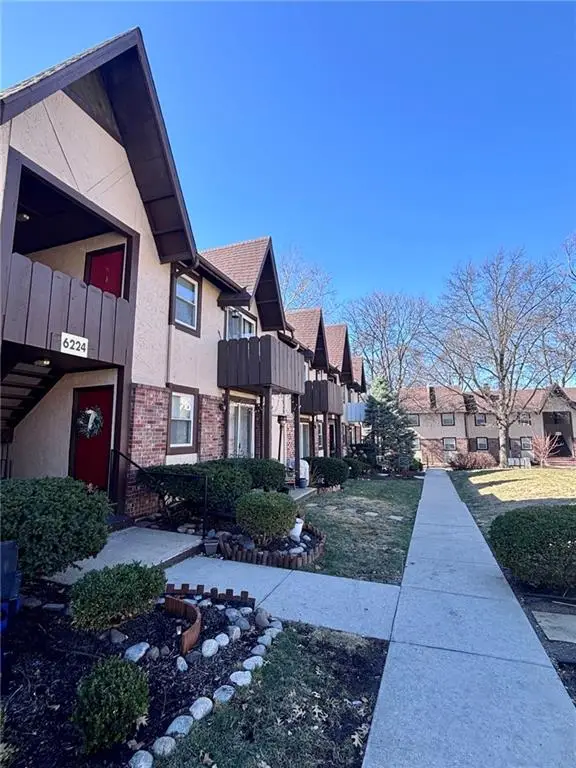 6224 Robinson Street #4, Mission, KS 66202 - #1