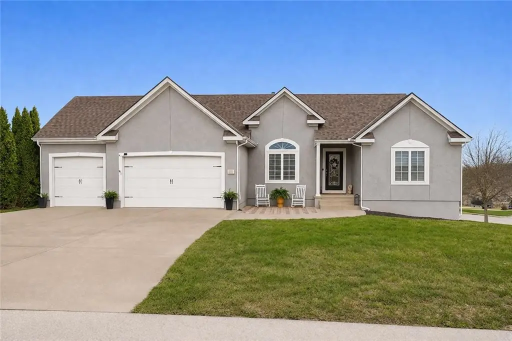 906 NW Magnolia Lane, Grain Valley, MO 64029 - #1