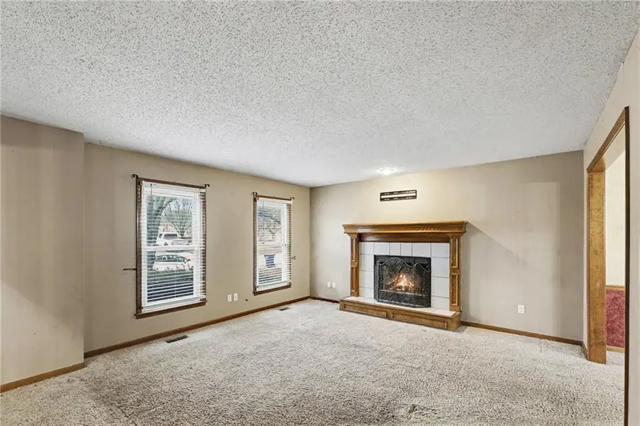 17340 W 155th Terrace, Olathe, KS 66062 - #3