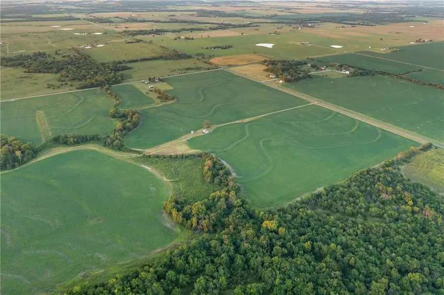 000 SE Texas Road, Garnett, KS 66032 - #2