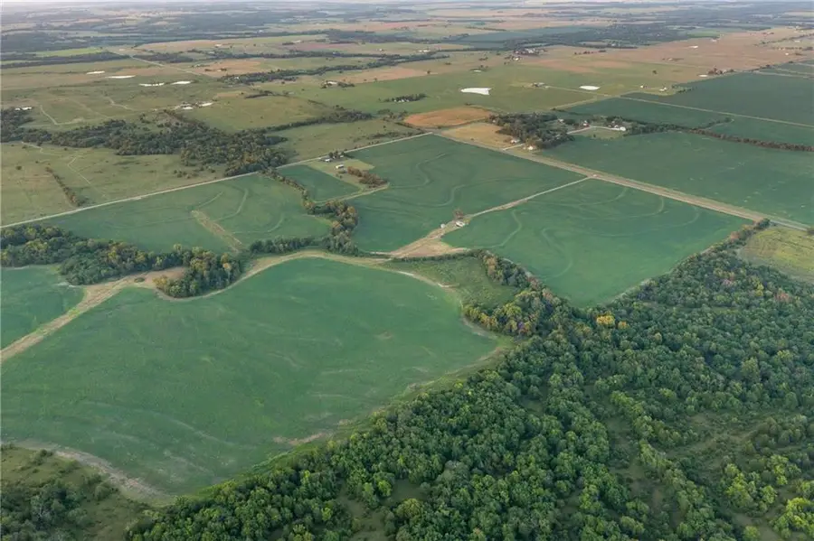 000 SE Texas Road, Garnett, KS 66032 - #3