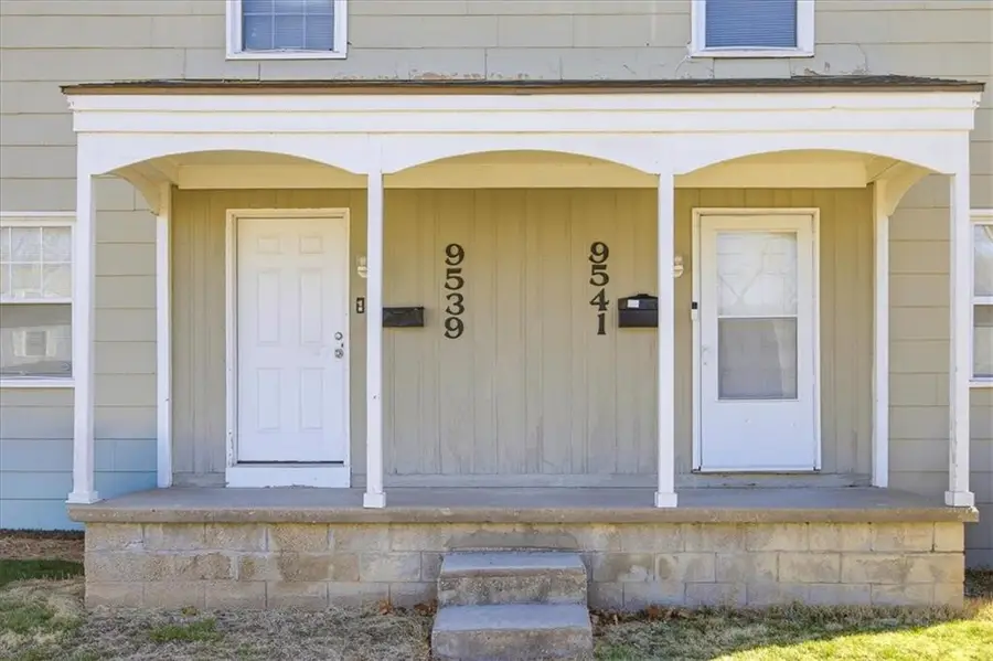 9539-9541 Charlotte Street, Kansas City, MO 64131 - #3