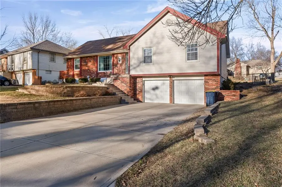 800 NE 96th Terrace, Kansas City, MO 64155 - #2