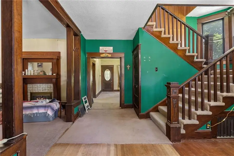 602 W Walnut Street, Grain Valley, MO 64029 - #2