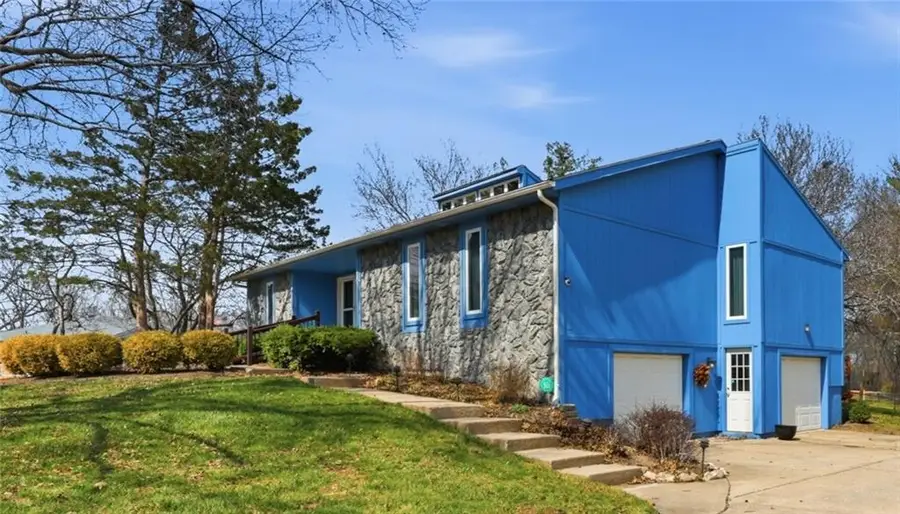 1208 SW 23rd Street, Blue Springs, MO 64015 - #2