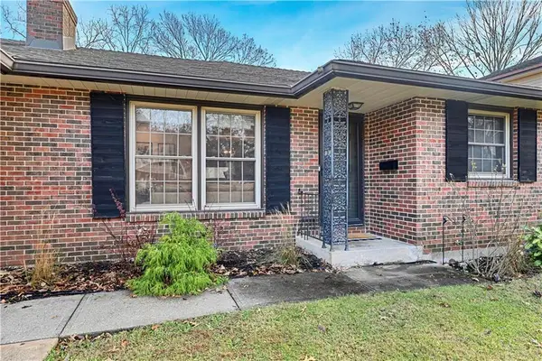 10427 Baltimore Avenue, Kansas City, MO 64114