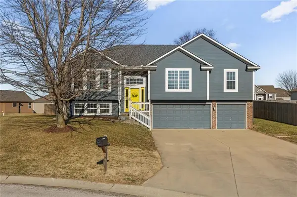 2109 NW Sweetgum Court, Grain Valley, MO 64029