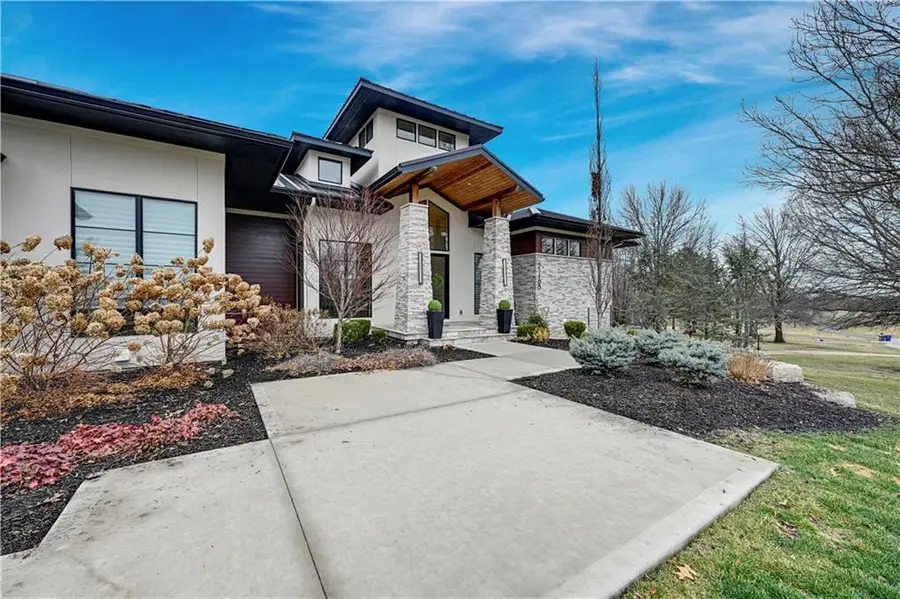 21100 W 105th Street, Olathe, KS 66061 - #3