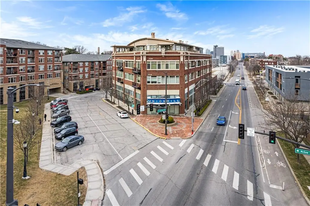 2929 Mcgee Trafficway #305, Kansas City, MO 64108 - #1