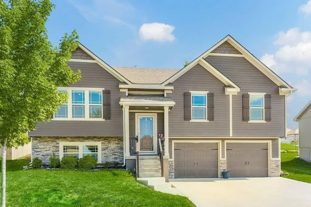 803 SW Apple Grove Court, Grain Valley, MO 64029 - #1