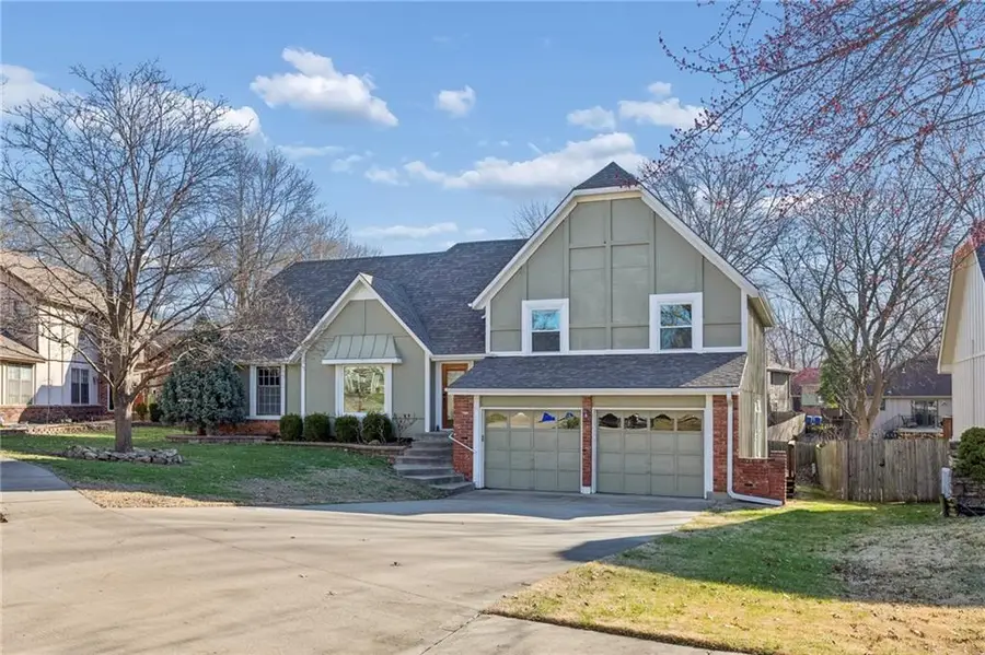 12226 W 72 Street, Shawnee, KS 66216 - #3