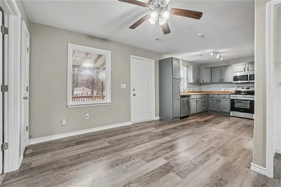 3636 NE Antioch Road, Kansas City, MO 64117 - #2