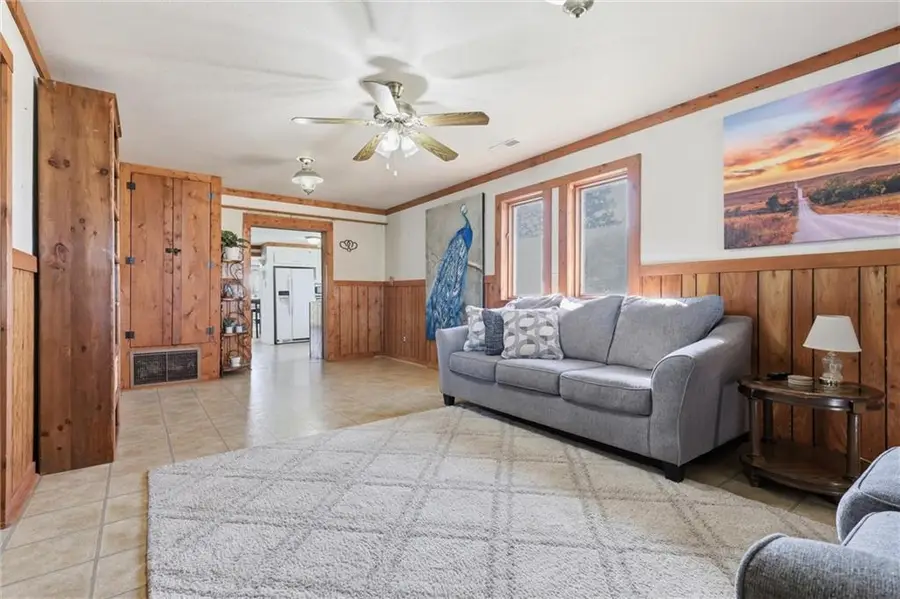 23151 207th Street, Tonganoxie, KS 66086 - #3