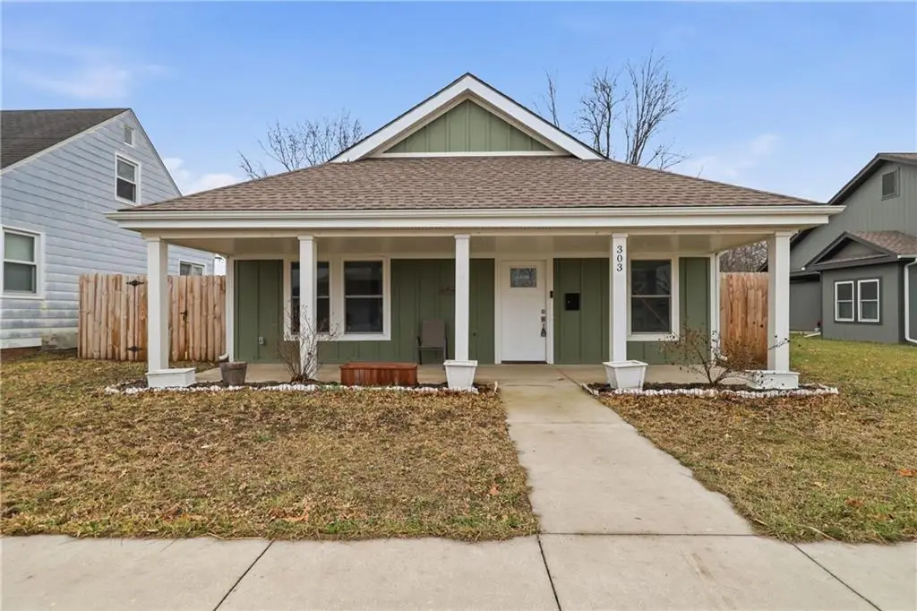 303 W Broadway Street, Higginsville, MO 64037 - #1