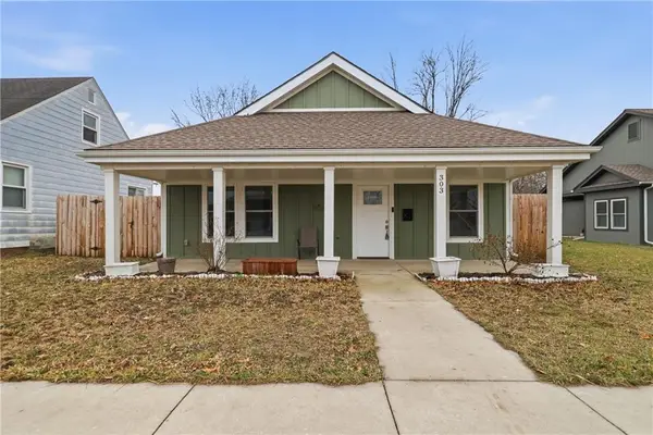 303 W Broadway Street, Higginsville, MO 64037