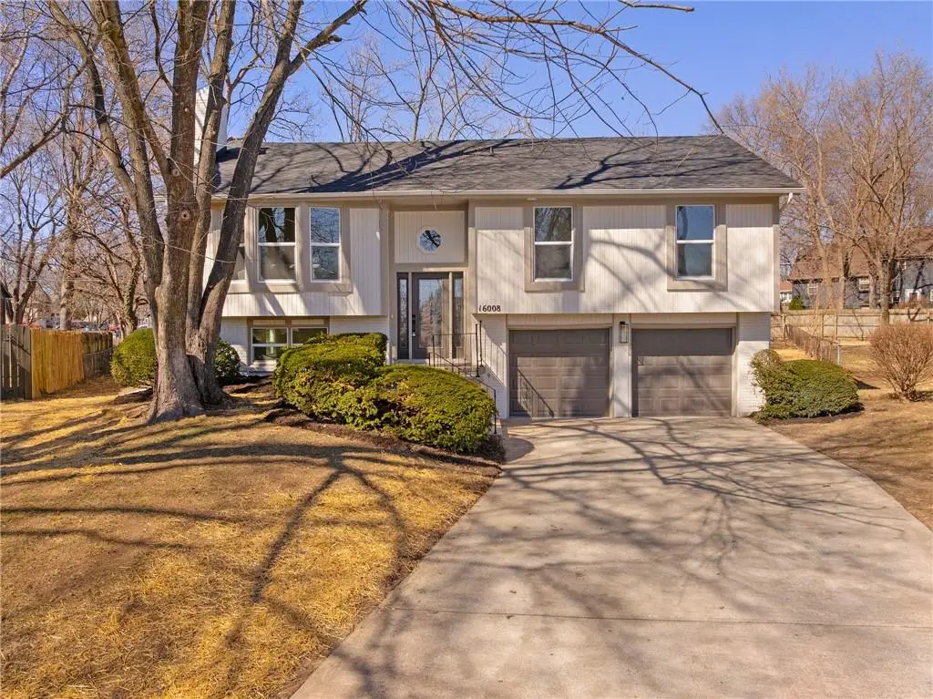 16008 W 154th Street, Olathe, KS 66062 - #1