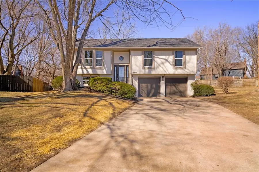 16008 W 154th Street, Olathe, KS 66062 - #2