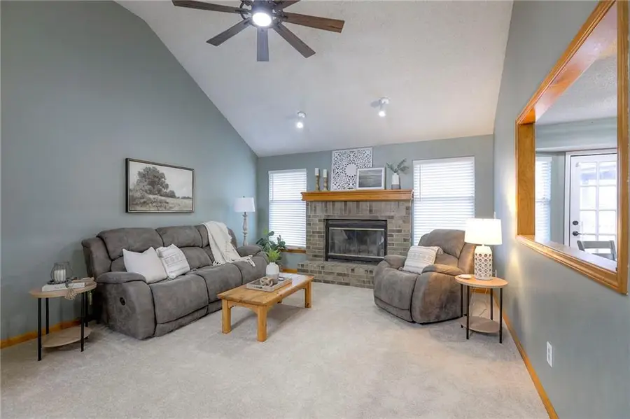 1105 Huntington Lane, Greenwood, MO 64034 - #3