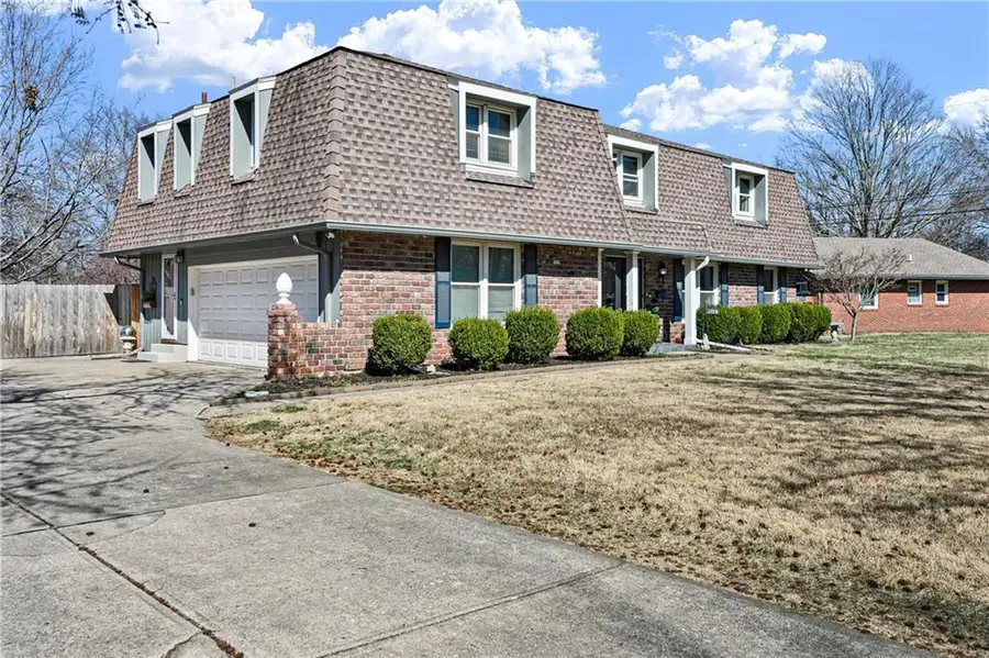 200 W 114th Street, Kansas City, MO 64114 - #3