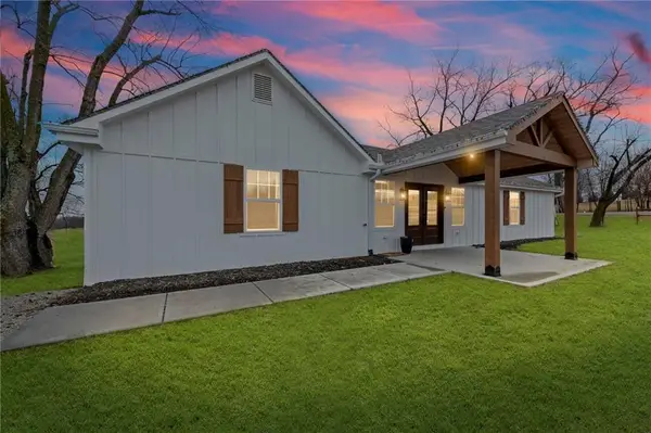 17391 State Route 371 Highway, Faucett, MO 64448