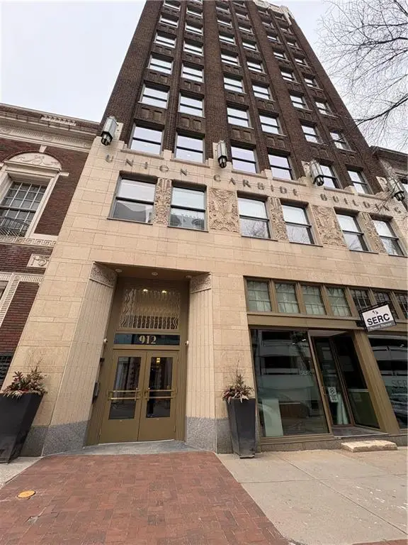 912 Baltimore Avenue #902, Kansas City, MO 64105