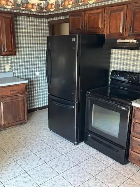 316 E 14th Street, Maryville, MO 64468 - #3