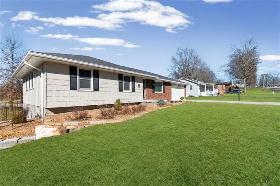 610 W 13th St Terrace, Carrollton, MO 64633 - #3