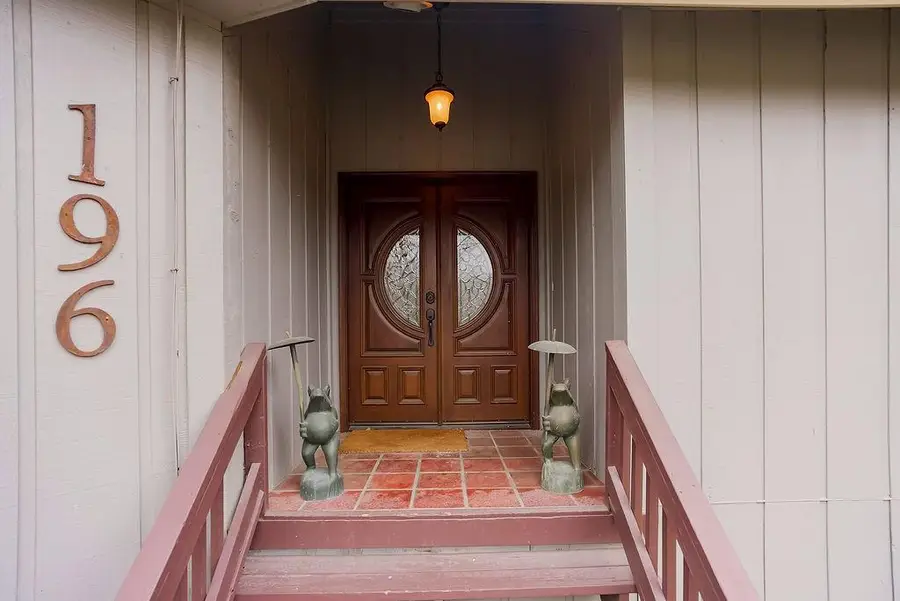 196 Glenview Street, Lake Quivira, KS 66217 - #2