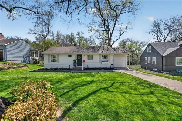 4021 W 73rd Terrace, Prairie Village, KS 66208