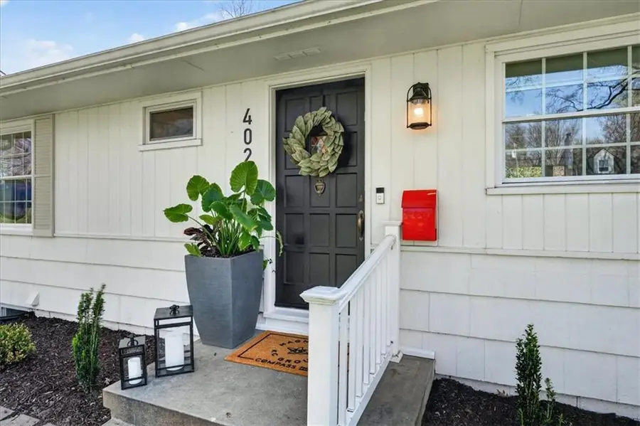 4021 W 73rd Terrace, Prairie Village, KS 66208 - #2