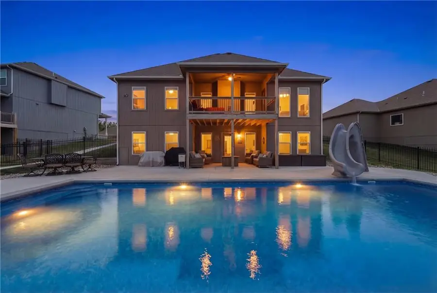 10212 N Corrington Avenue, Kansas City, MO 64156 - #2