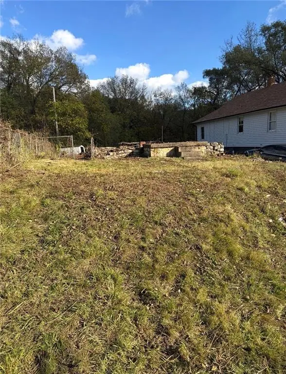 5709 Jackson Avenue, Kansas City, MO 64130