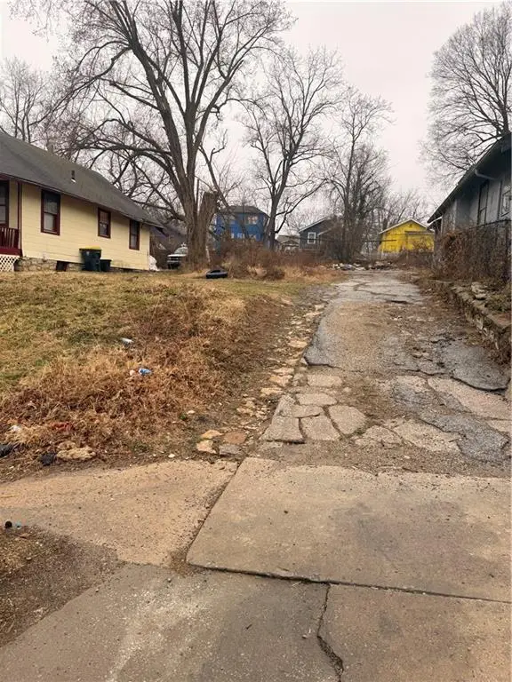 5026 Bellefontaine Avenue, Kansas City, MO 64130 - #2