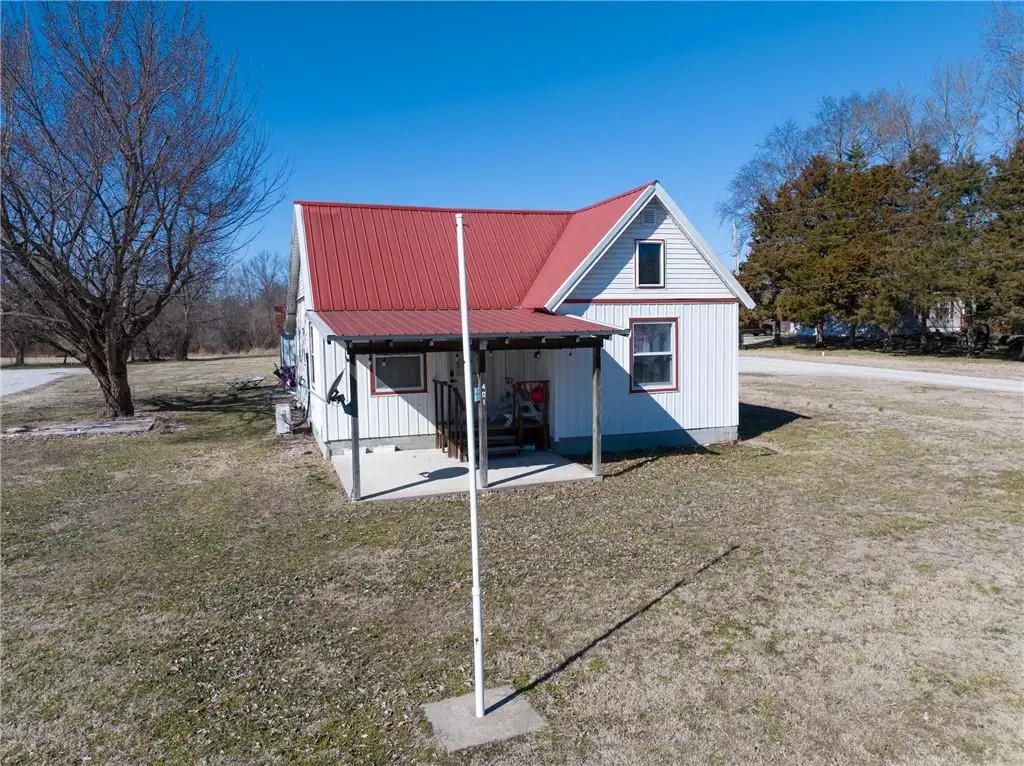 401 S 8th Street, Deepwater, MO 64740 - #1
