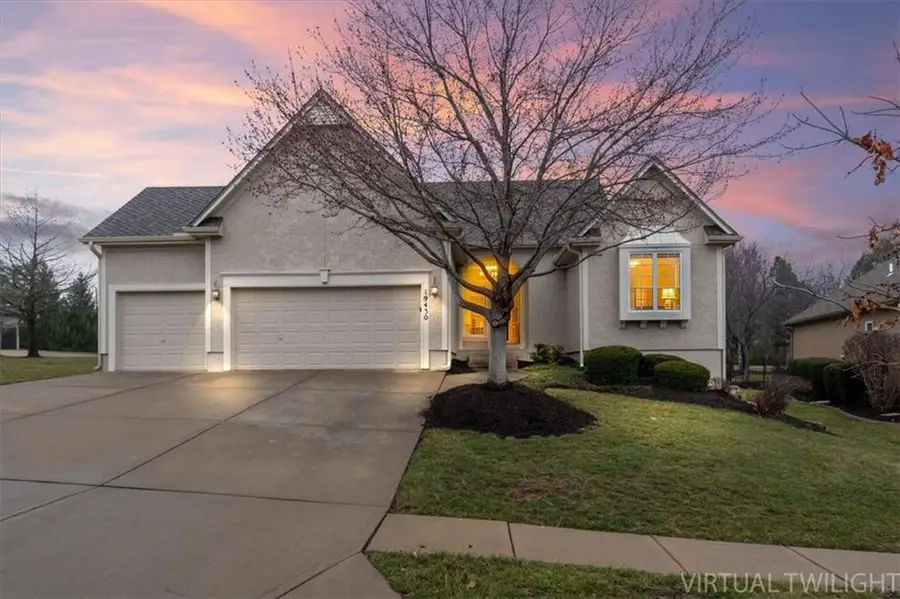 19430 W 98th Street, Lenexa, KS 66220 - #2