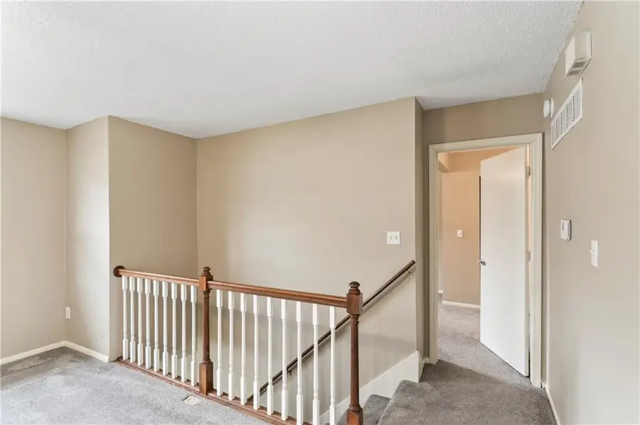 409 Ne Westwind Drive, Lees Summit, MO 64086 - #3