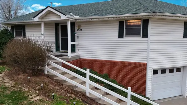 2428 Little Blue Court, Liberty, MO 64068