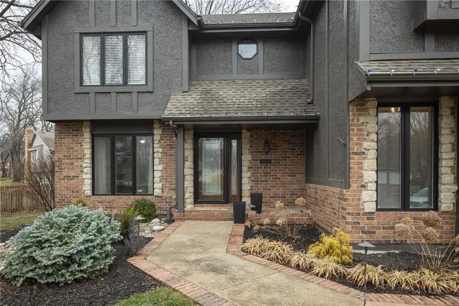 12308 E 63rd Terrace, Kansas City, MO 64133 - #2