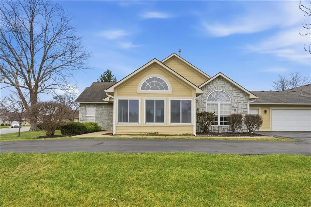 2061 W 139th Terrace, Leawood, KS 66224 - #1